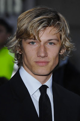 Alex Pettyfer Surfer Short Hairstyles 