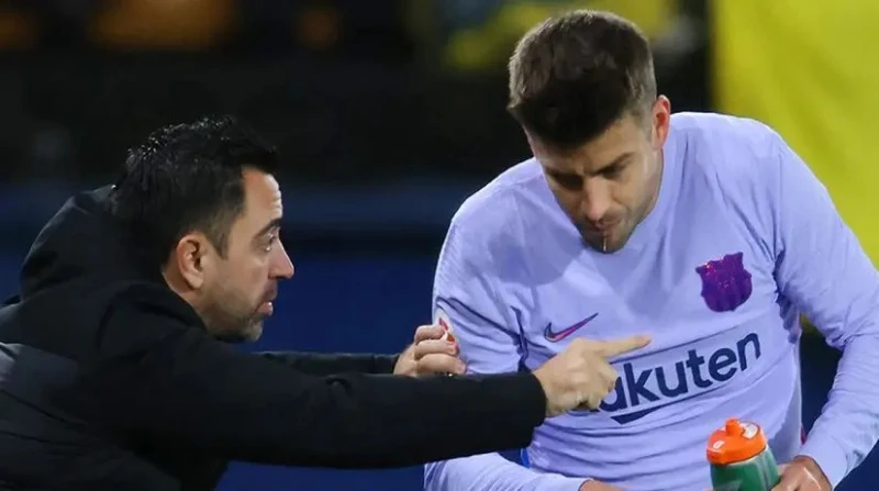 Xavi Has Asked Pique About The 'Shakira Saga' - Defender's Response Revealed