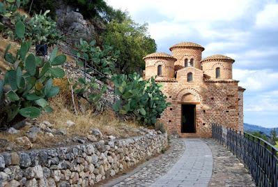 La Cattolica di Stilo, antica chiesa bizantina.