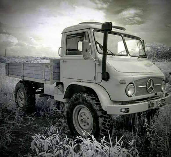 Dijual Truk  Klasik Unimog 404 Tahun 1960 LAPAK MOBIL DAN 