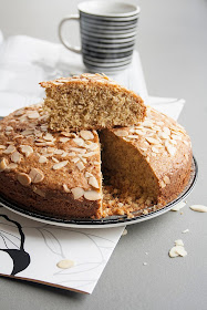 Ricetta della torta di mandorle senza burro