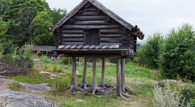 Саамский амбар. Модель на территории парка Скансен (Стокгольм)
