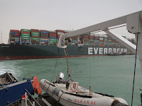 Suez canal blockage caused sulphur pollution spike.