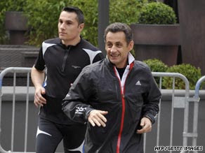 Sarkozy leaves hospital after jogging scare