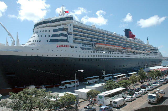 Queen Mary 2, Top 10 Largest ships in the world