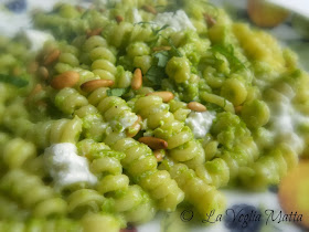  fusilli integrali con pesto di piselli