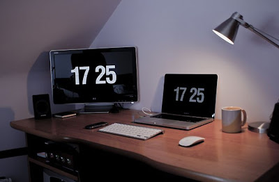 Simple Desks on 40 Beautiful  Neat And Simple Computer Desks   Curious  Funny Photos