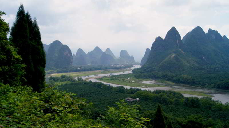 Li River in Guilin mountains