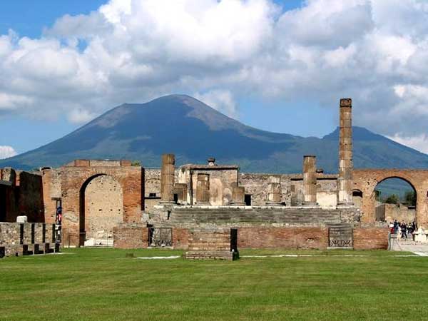 tragedi kota pompeii