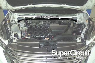 SUPERCIRCUIT Front Strut Bar installed to the Nissan Serena C27.