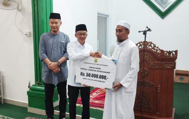 Pj Walikota Tanjungpinang Safari Ramadan di Masjid Baitut Taqwa, Komplek Bea Cukai