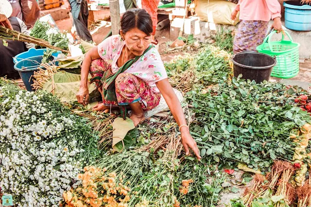 Mercado local en el lago Inle, Myanmar