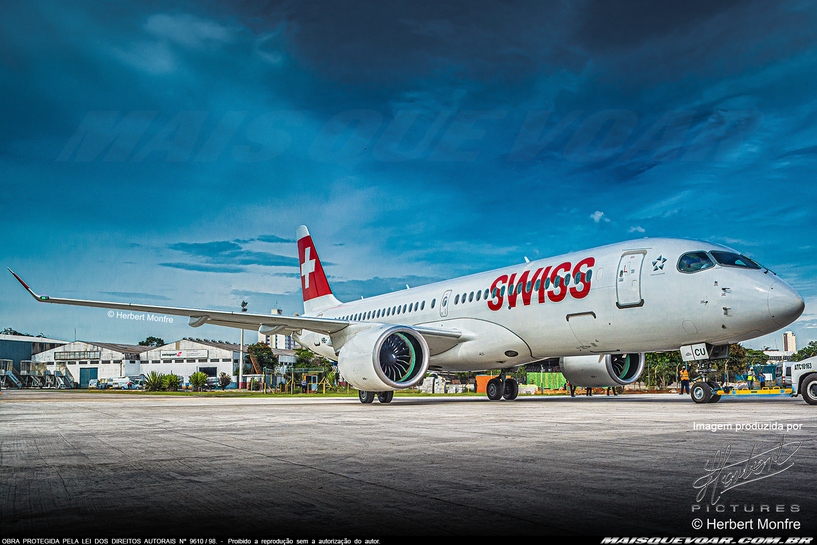 Airbus A220-300 | HB-JBU | Swiss | published by MAIS QUE VOAR | Photographed by © Herbert Monfre - Herbert Pictures | Hire the photographer for your events at cmsherbert@hotmail.com