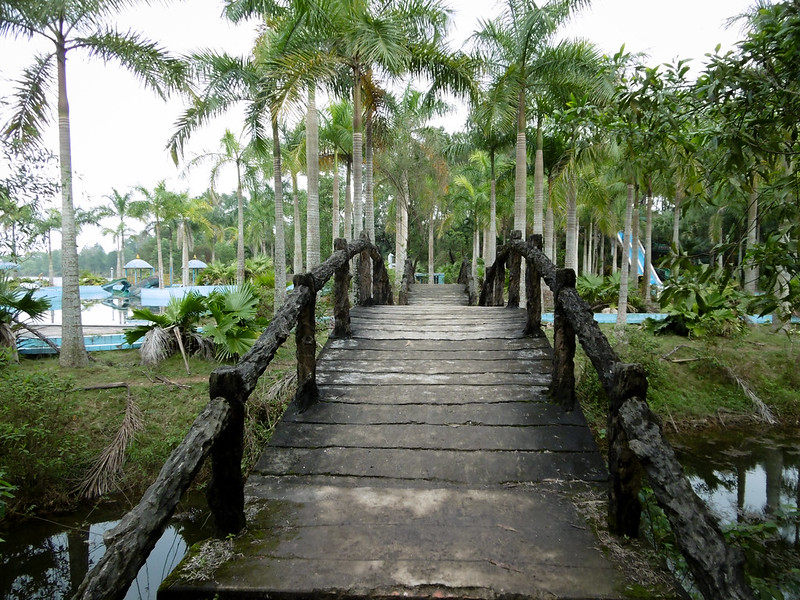 Hồ Thuỷ Tiên, ho thuy tien, ho thuy tien water park, ho thuy tien waterpark, water park in vietnam, vietnam water park, abandoned waterpark vietnam, abandoned water park vietnam, abandoned water park hue, vietnam abandoned water park, abandoned water park in vietnam,