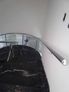 Acero inoxidable fabricación e instalación de escaleras y barandas 