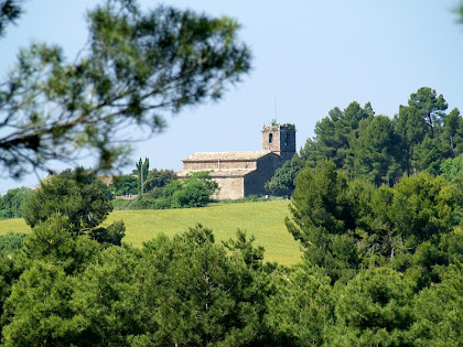 Sant Joan d'Oló des del camí dels Plans