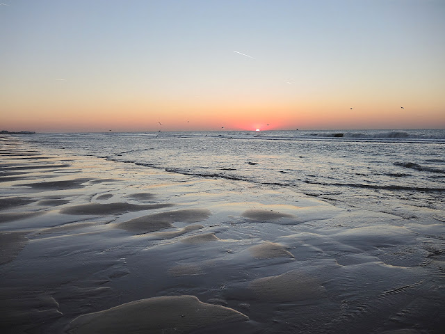 Oostende: een zonsondergang , wat gemijmer over fotografie en een fototip ...