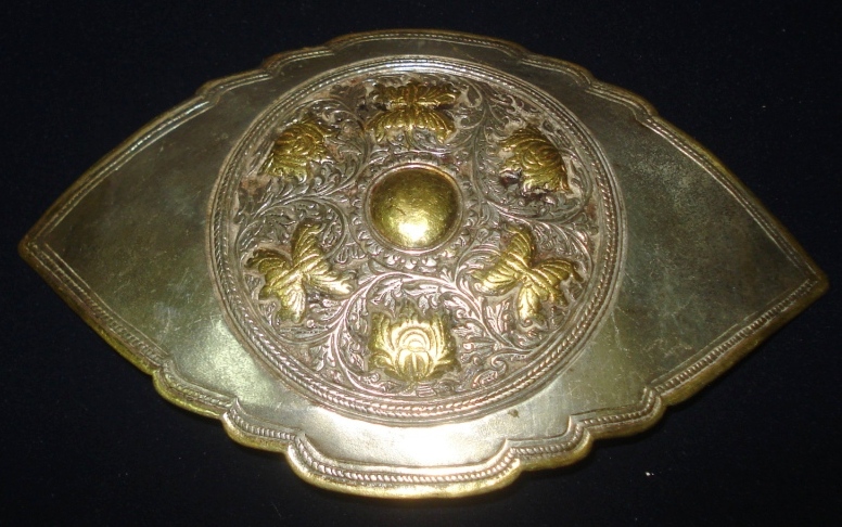 Bangsa Agong: motif-motif pending melayu