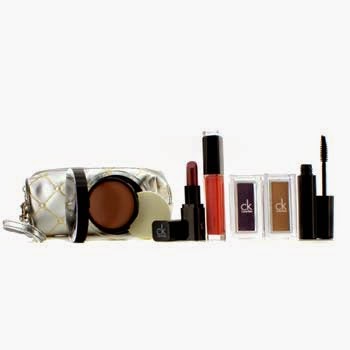 http://www.zotezo.com/Calvin-Klein-MakeUp-Set-with-Silver-Cosmetc-Bag/