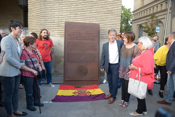 Fracturas craneales, expedientes y multas tras el fusilamiento: así mató el franquismo a 45 cargos electos y funcionarios del Ayuntamiento de Zaragoza