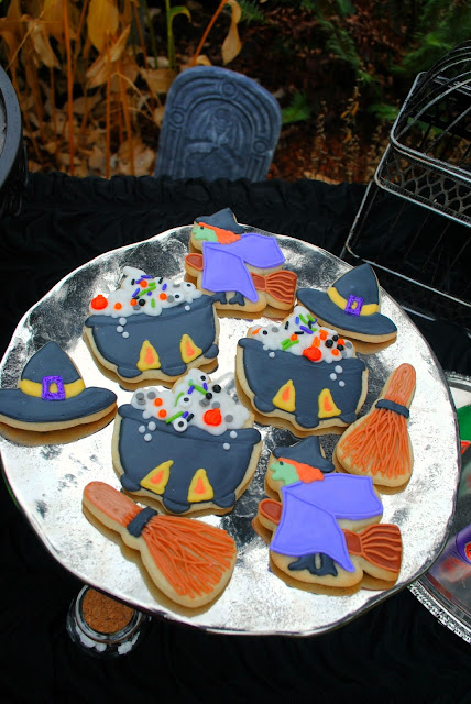 Halloween-sugar-cookies- love-hope-cookies 