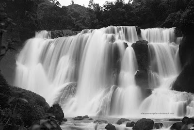 foto Curug Malela di bandung, pemandangan alam indah di kabupaten bandung, gambar pemandangan alam menakjubkan di Indonesia, keajaiban alam khas indonesia