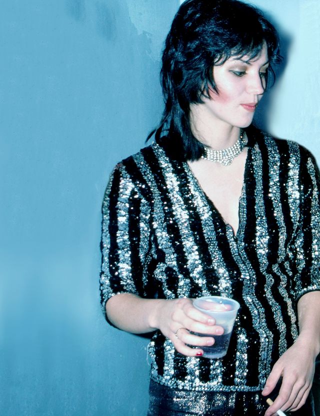 Joan Jett's Edgy Hairstyle: 30 Amazing Color Portrait 
