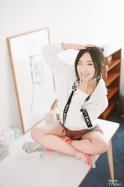 4 Minah - Two Studio Sets - very cute asian girl-girlcute4u.blogspot.com