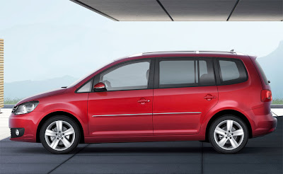 2011 Volkswagen Touran Side View