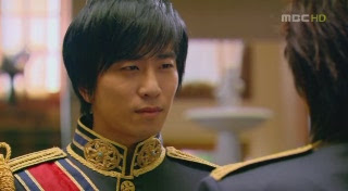 kang doo sebagai lee joon