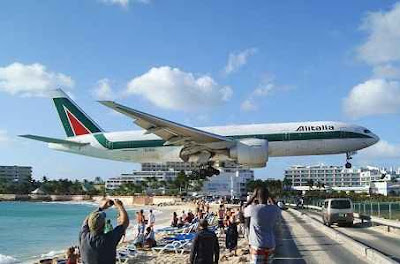 bandara princess juliana