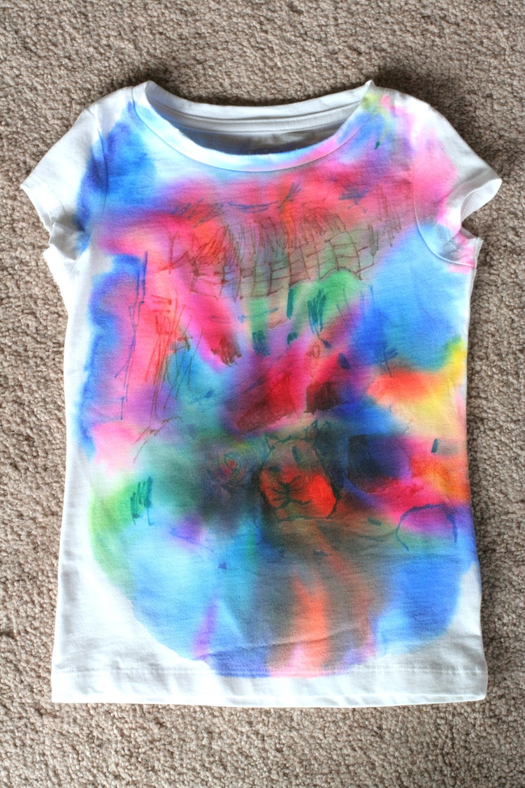 Make Your Own Shirt: Sharpie Tie Dye