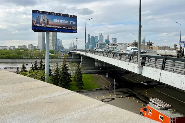 Лужнецкая набережная, Бережковский мост, Третье транспортное кольцо