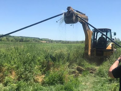 У дворі на Луганщині знайшли трубопровід для контрабанди дизпалива з РФ