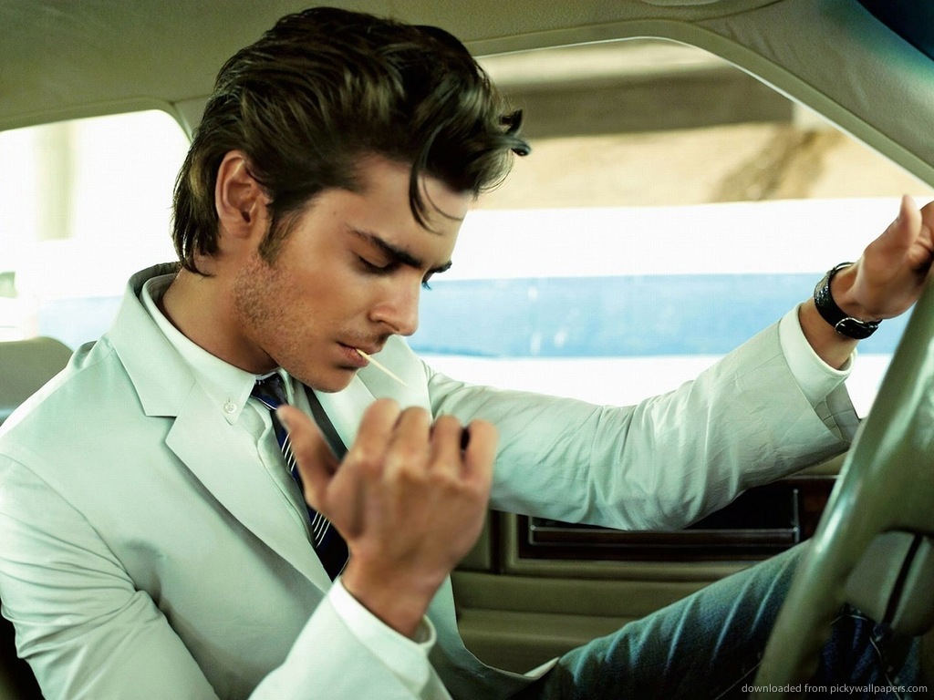 Zac Efron wallpaper