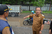 Segera Perbaikan Jalan, Wabup Gresik dr. Alif Sidak Jalan Kapten Darmo Sugondo  