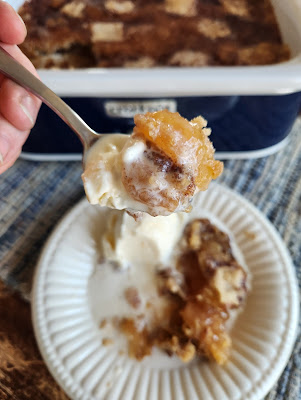 4 Ingredient Crockpot Apple Cobbler