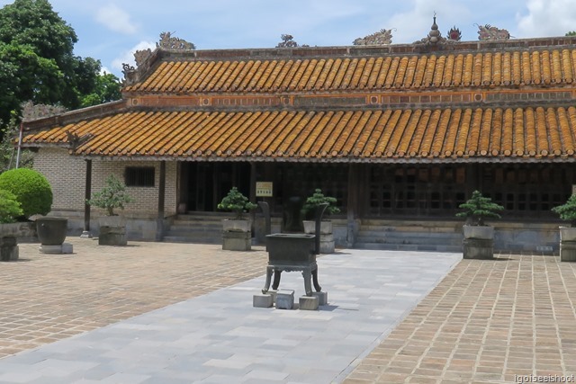 Hoa Khiem Temple was known as the Hoa Khiem Palace previously.