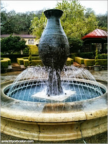 Ruta por las Bodegas del Valle de Napa: Fuente Conmemorativa por el 150 Aniversario de la Beringer