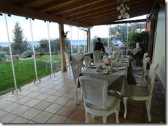 B&B breakfast patio