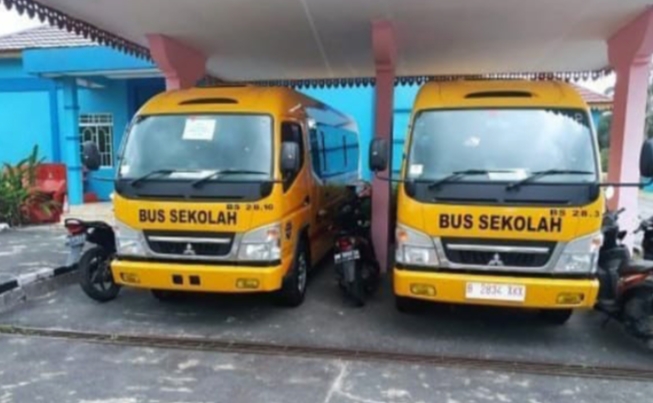Kementerian Perhubungan RI Berikan Bantuan Tiga Unit Bus Kepada Dishub Lingga