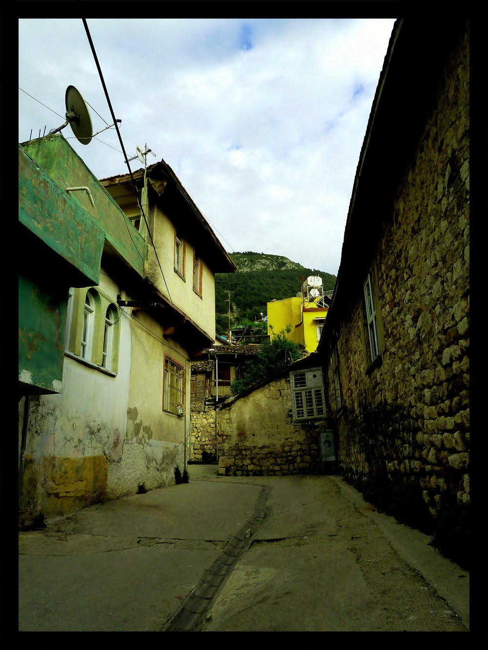 streets_of_antakya_cosiecosie