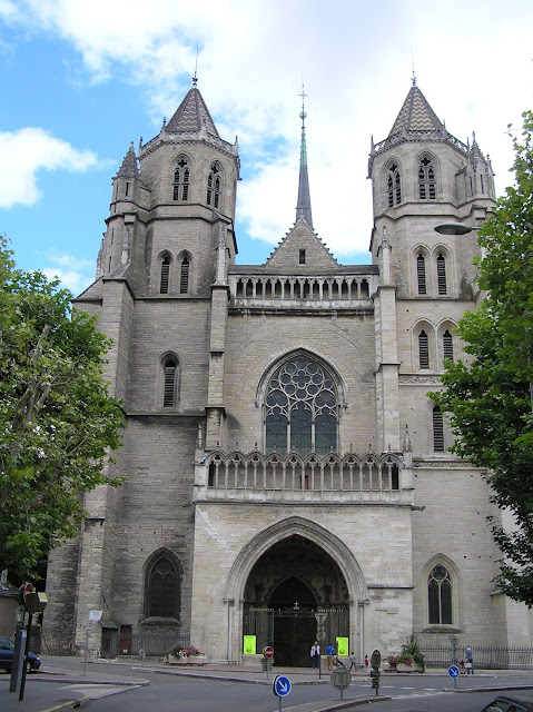 DIJON (21) - Cathédrale Saint-Bénigne (XIIe-XVe siècles)