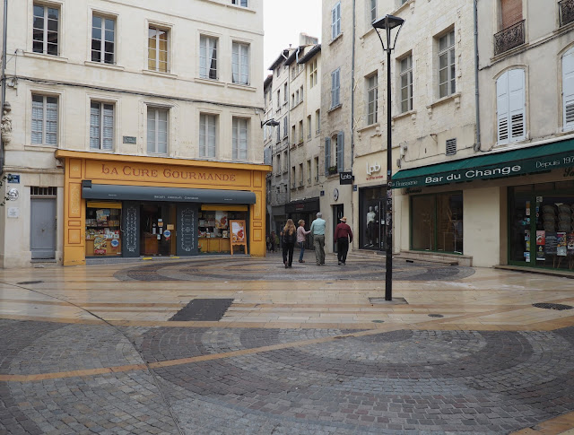 Улицы в Авиньоне, Франция (Streets in Avignon)