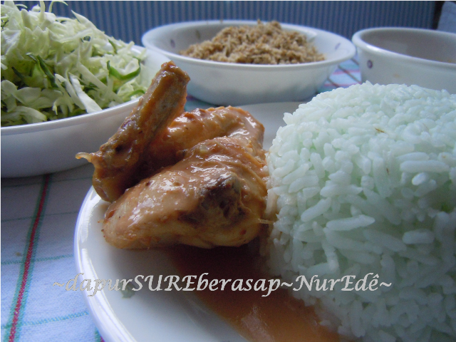 DapurSUREberasap: Nasi Kerabu berlaukkan Ayam Percik