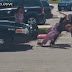 ΗΠΑ: Αστυνομικός ρίχνει αναίσθητη μεθυσμένη γυναίκα μπροστά στην 6χρονη κόρη της! (VIDEO)