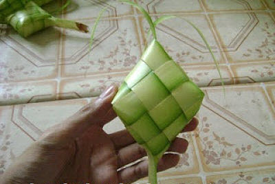 Cara Membuat Ketupat Lebaran Dari Janur Daun Kelapa 