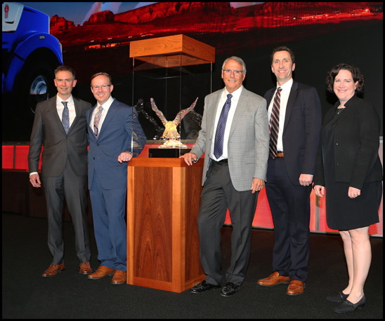 Pape Kenworth Wins 2019 Kenworth Dealer of the Year Award