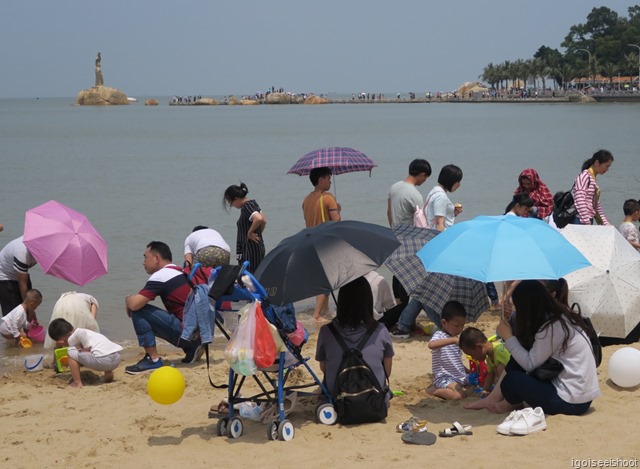 Zhuhai beach and Fisher Girl Statue