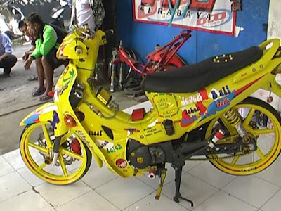 modifikasi motor honda karisma 125D